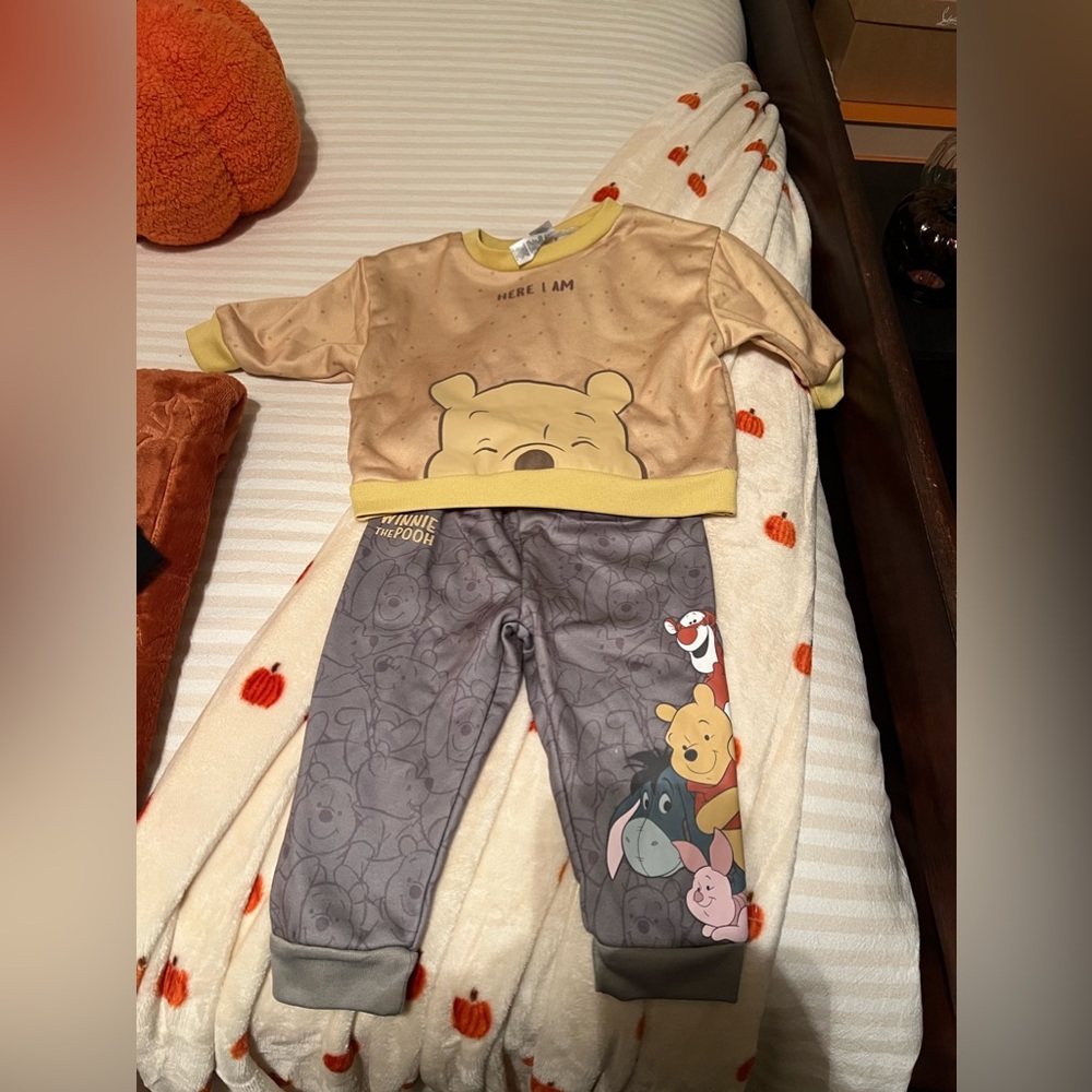 NEW W/O TAG | Disney Baby Winnie The Pooh Jogger Set (2 Piece)